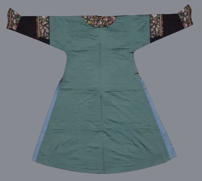 图片[2]-Green satin dark dragon cotton robe-China Archive
